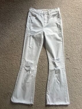 White Distressed Skinny Kick Flare Cropped Jeans - Mid-Rise